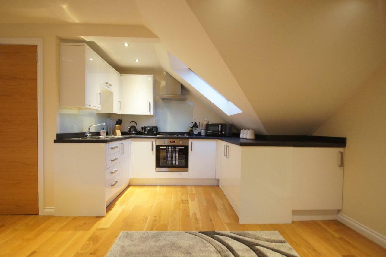 גלאזגו Modern, Cosy Apartment In Bearsden With Private Parking מראה חיצוני תמונה